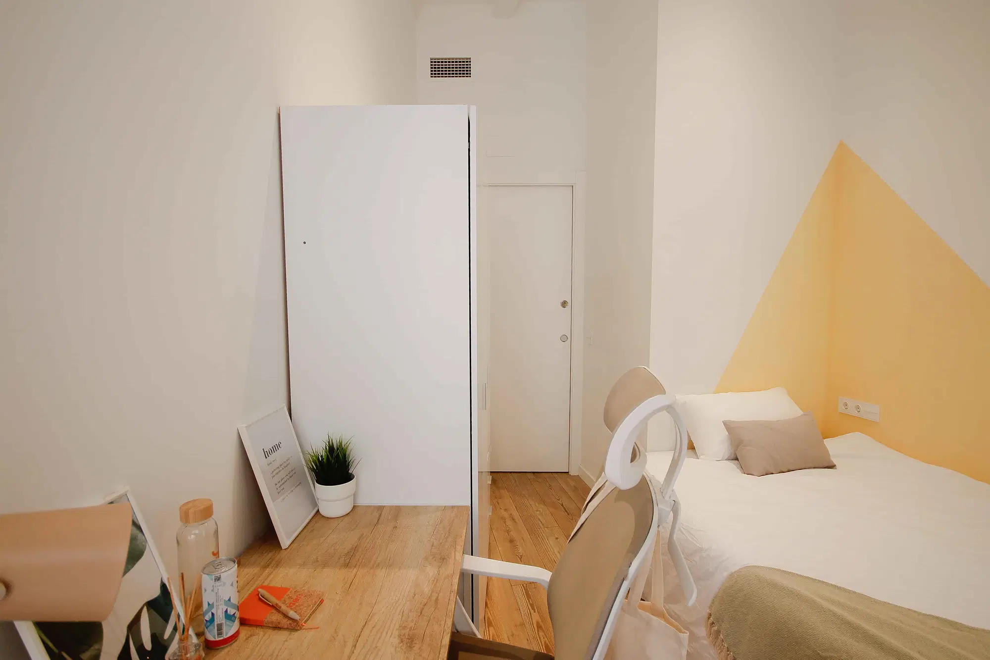 Poeta Cabanyes 14 Entresuelo Izquierdo, Barcelona – Bedroom