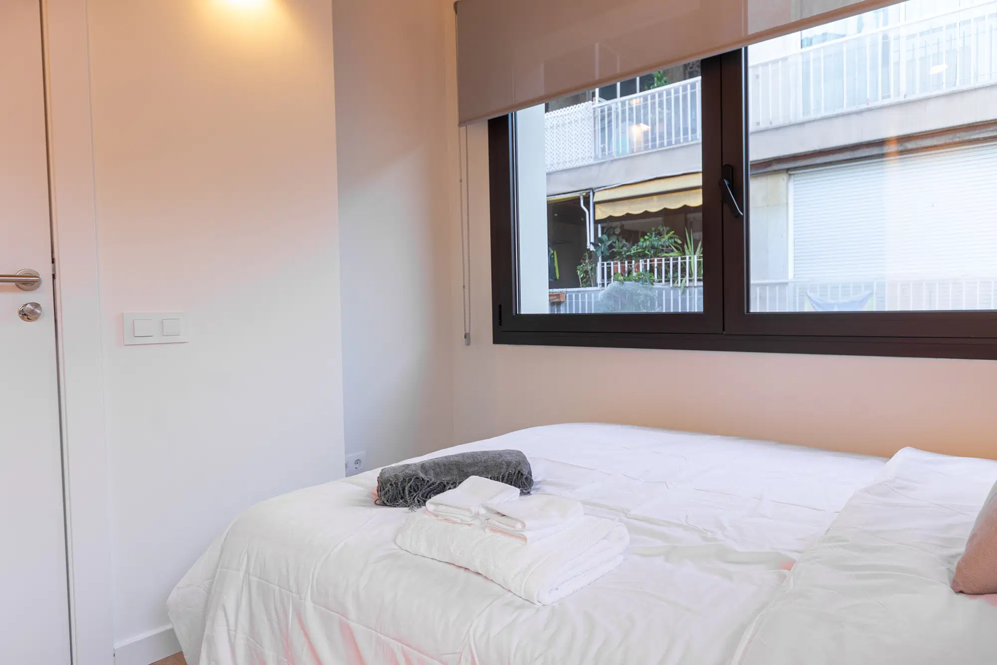 Carrer De Santa Peronella 13 3º Sarrià-Sant Gervasi, Barcelona – SPF3A0R2