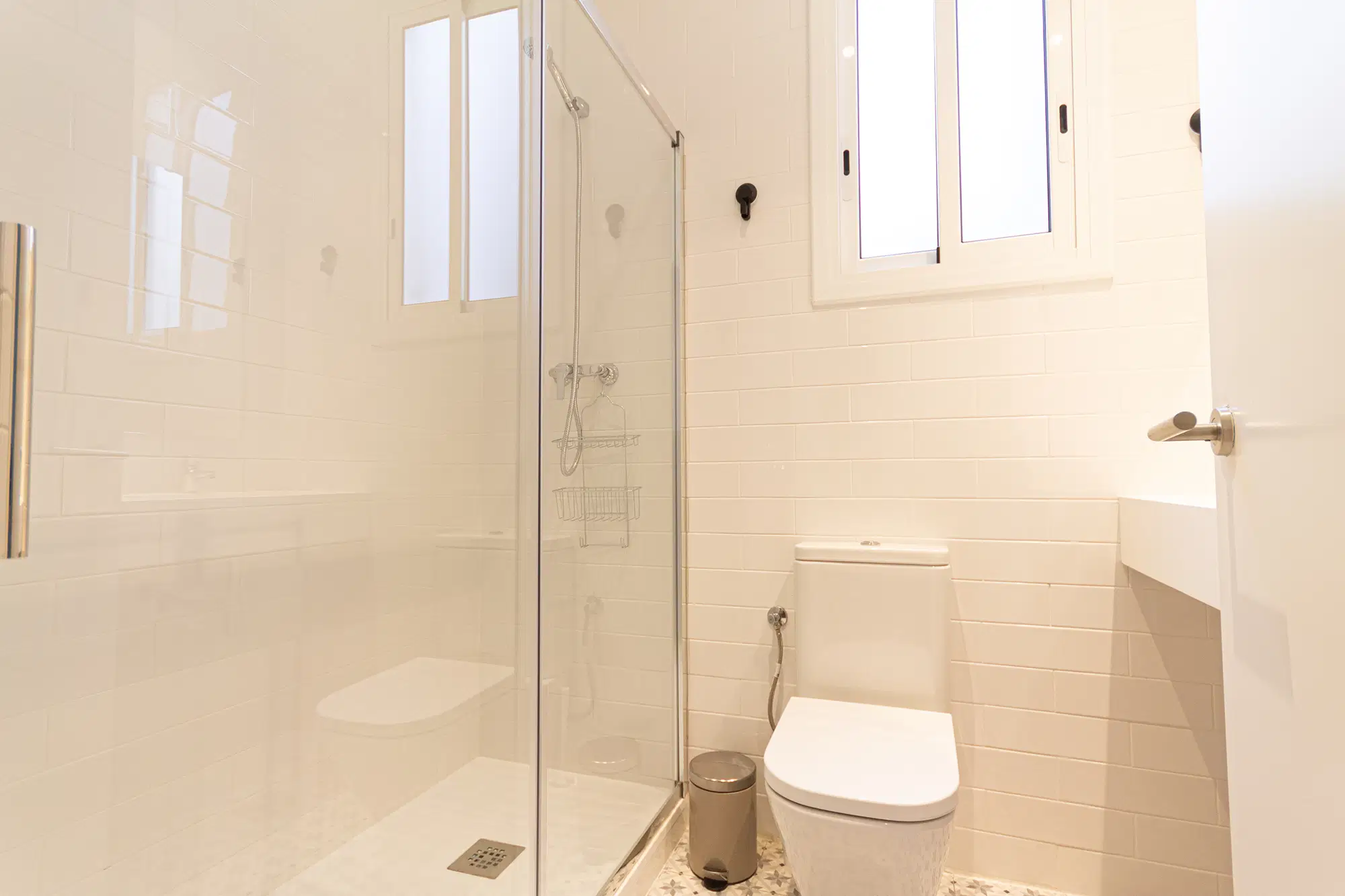 C/ De València 80 4- 1 L'Eixample, Barcelona – Bathroom