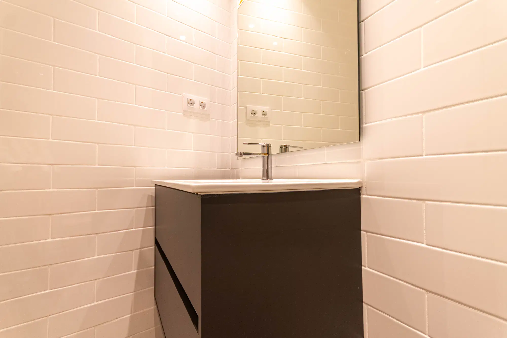Carrer del Rec Comtal 6 1-2 Ciutat Vella, Barcelona – Bathroom