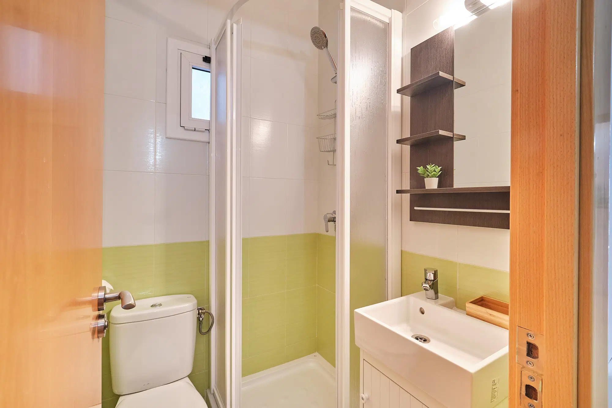 C/ De Rocafort 250 5-2 L'Eixample, Barcelona – Bathroom