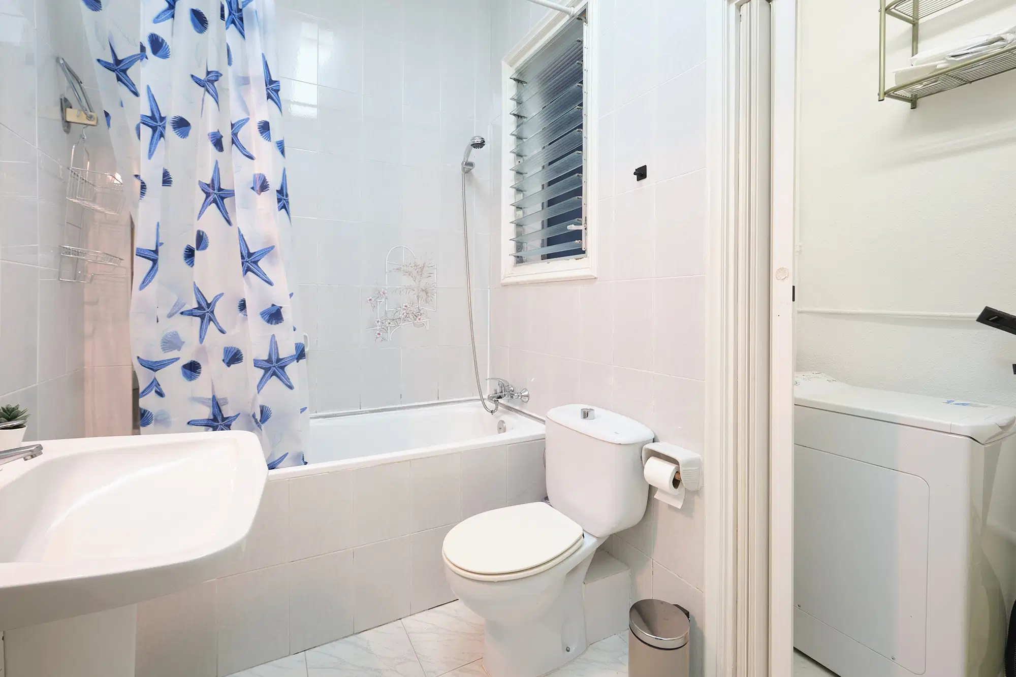 C/ De St. Antoni Maria Claret 20 1 C Gràcia, Barcelona – Bathroom