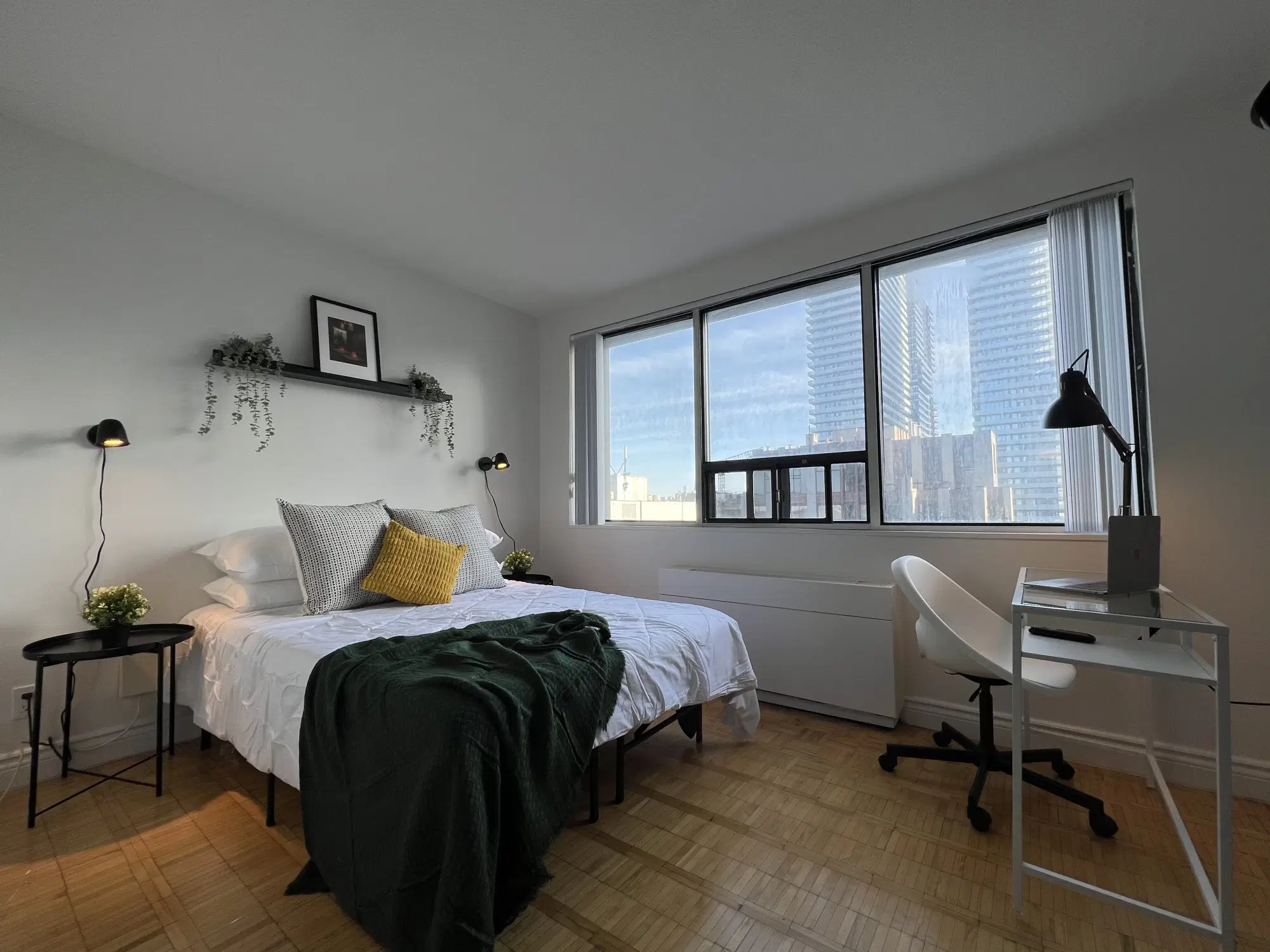 88 Bloor St E, Toronto – 1710 Bloor Flex Unit (3 Bed 2 Bath)
