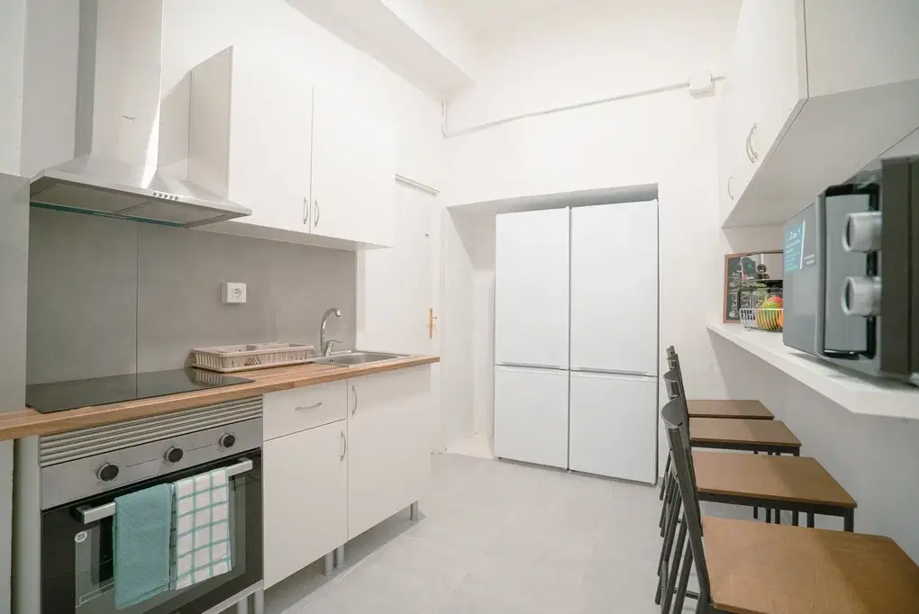 Almirante - Ciutat Vella, Valencia – Kitchen
