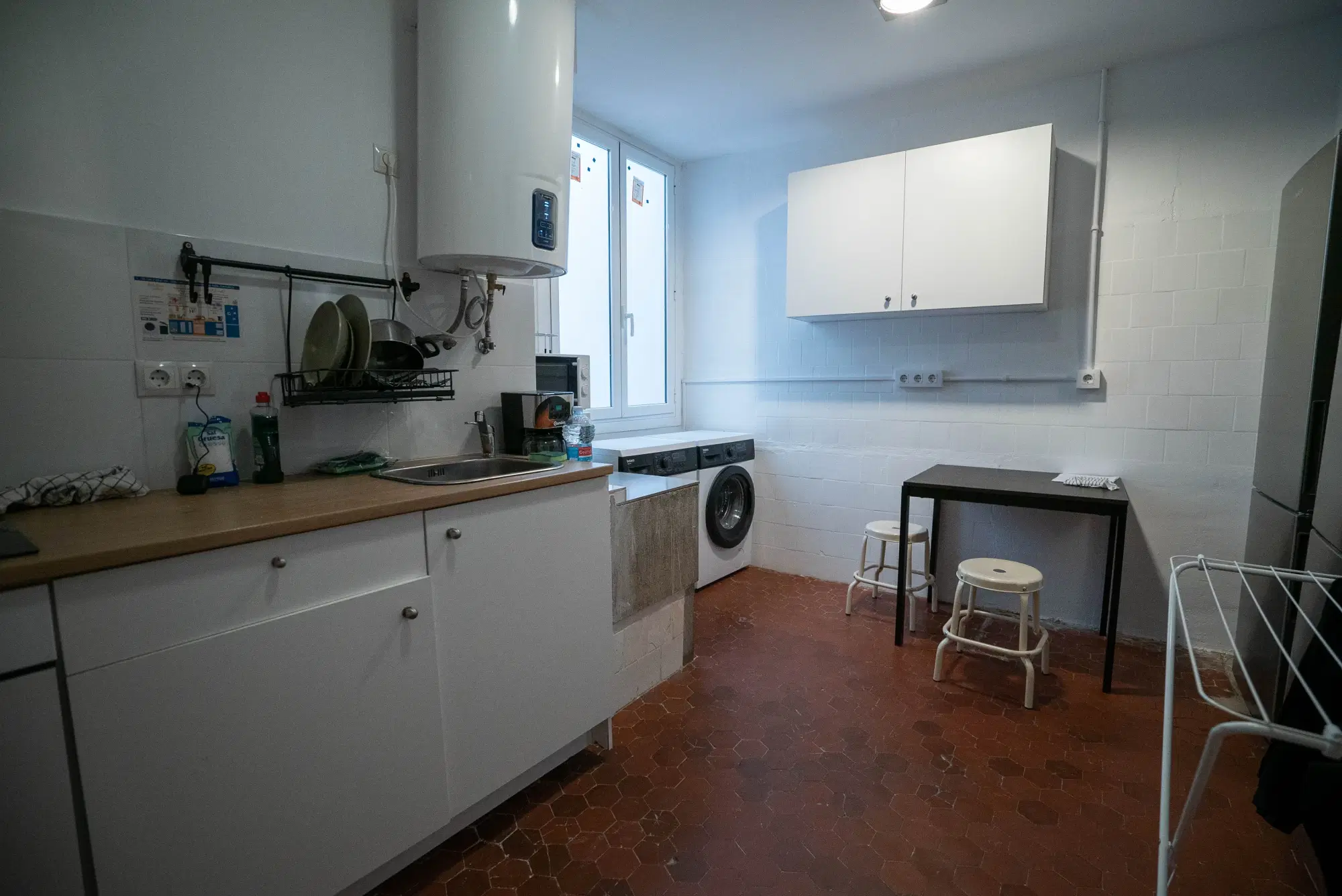 Almirante 1, Valencia – Kitchen