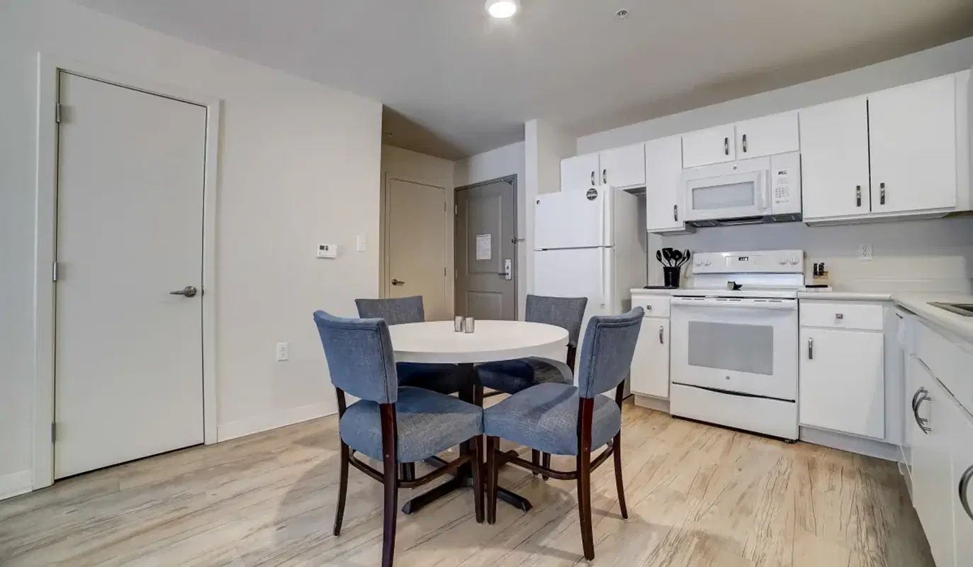 Simplicity At The Rim, San Antonio – 2 Bed 2 Bath