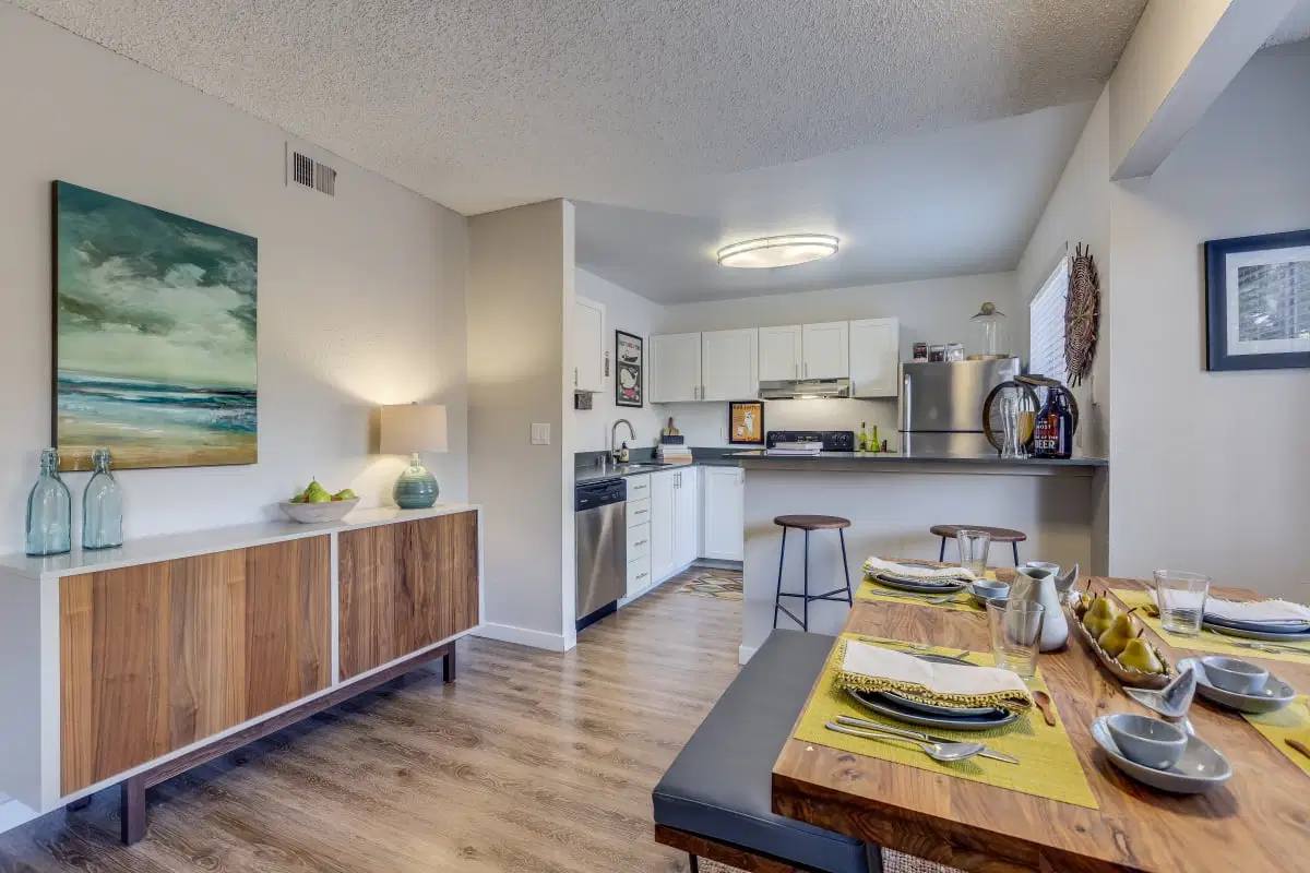 The Onyx Apartments, Seattle – Kitchen