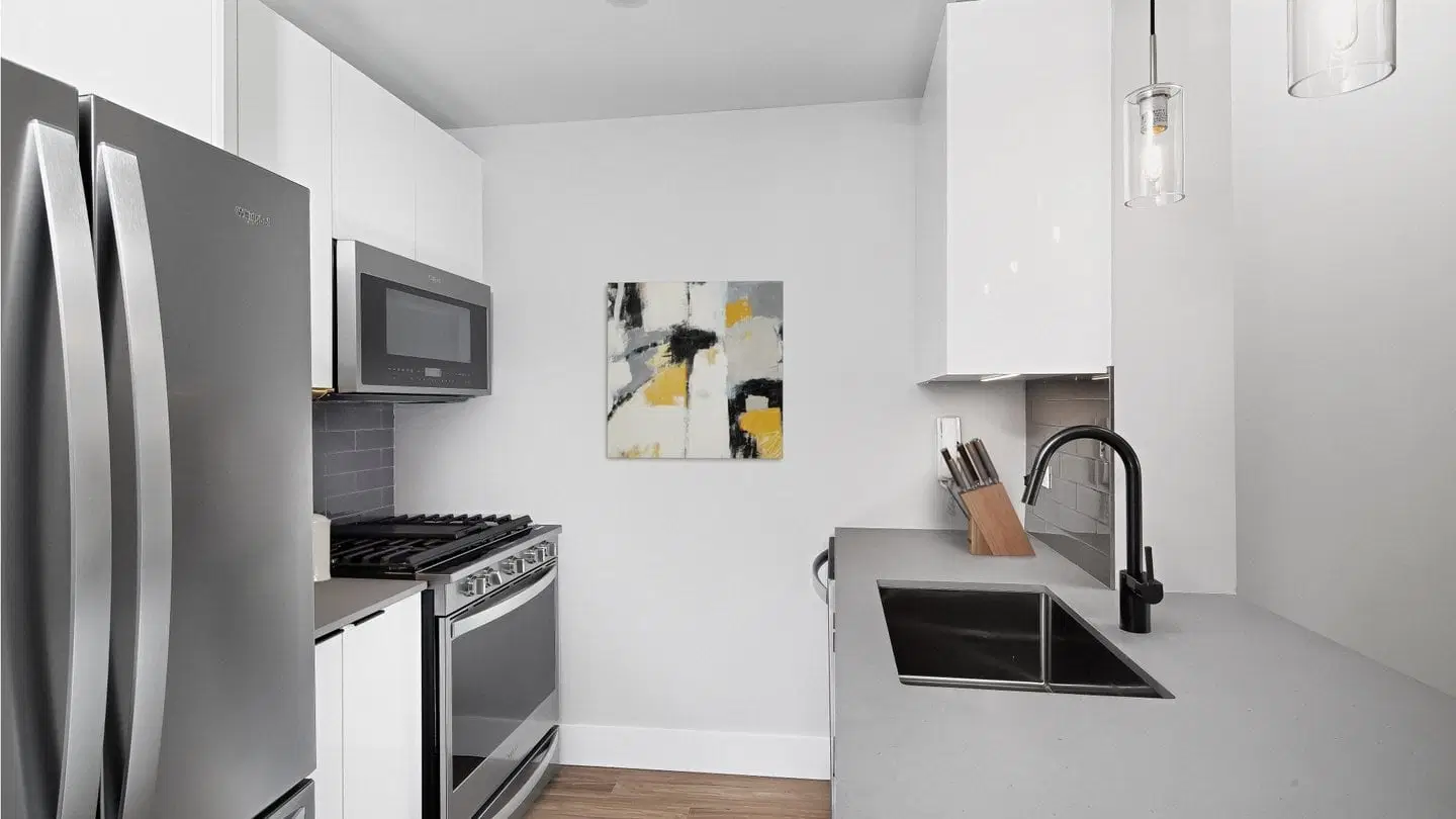 Avalon Bowery Place, New York City – Kitchen