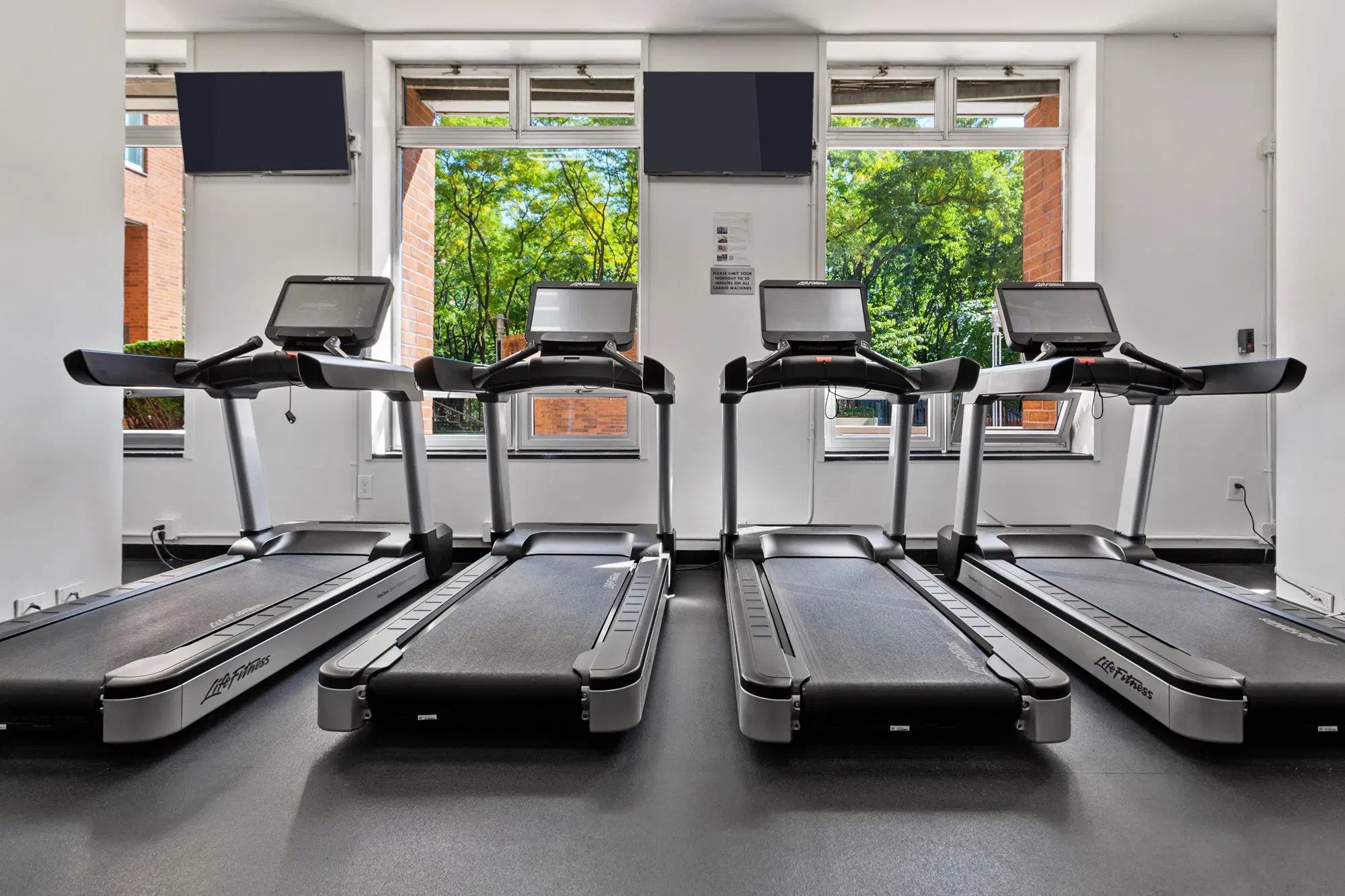Kips Bay Court, New York City – Amenities