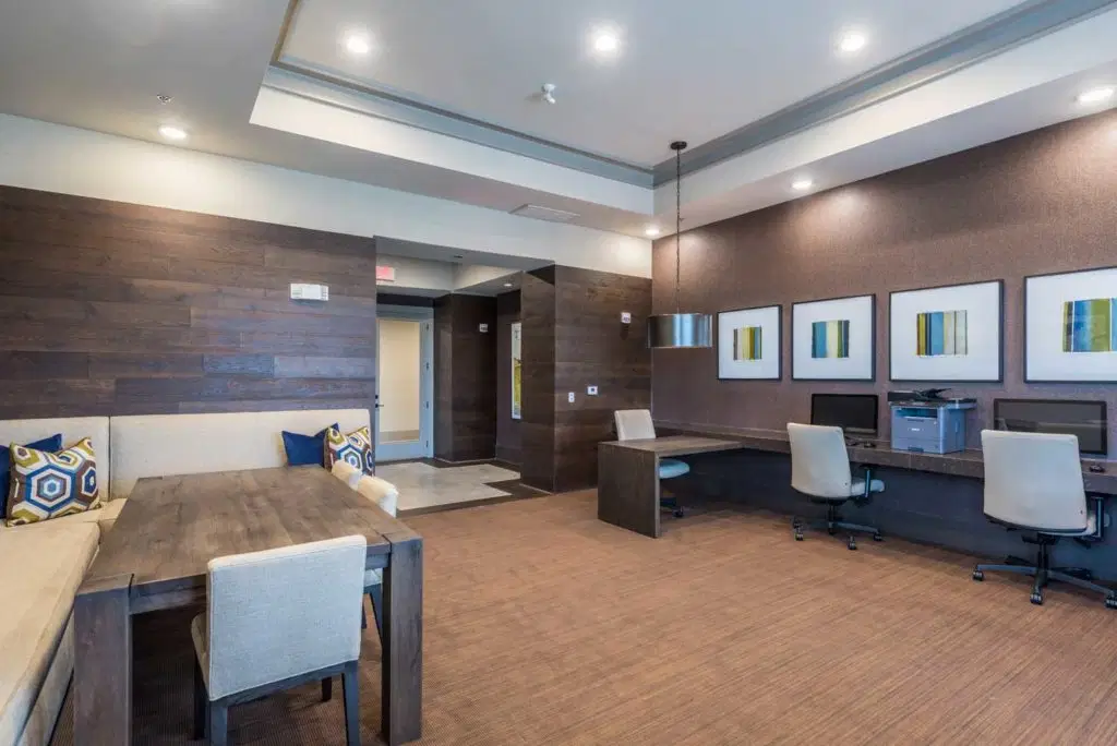 The Beacon At Buffalo Pointe, Houston – Common Area