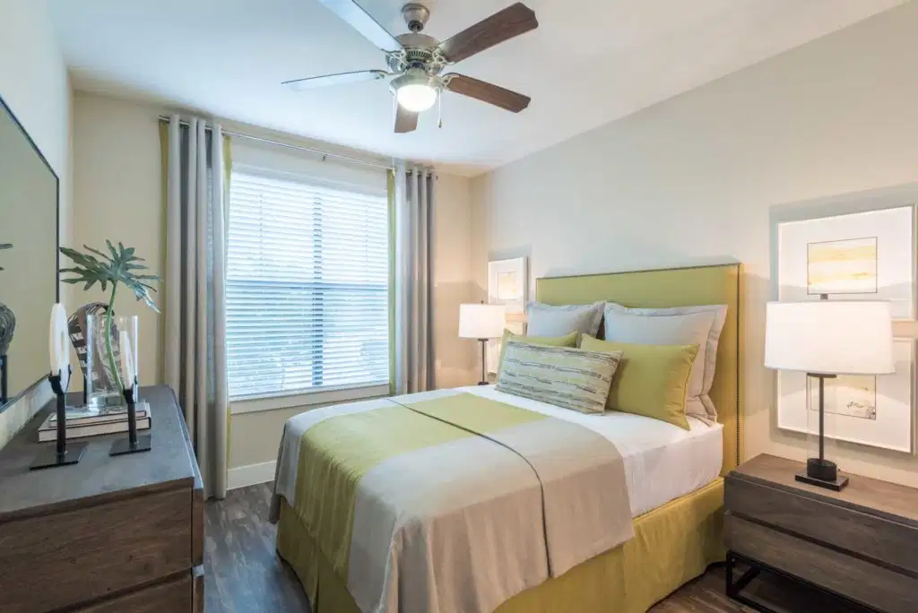 The Beacon At Buffalo Pointe, Houston