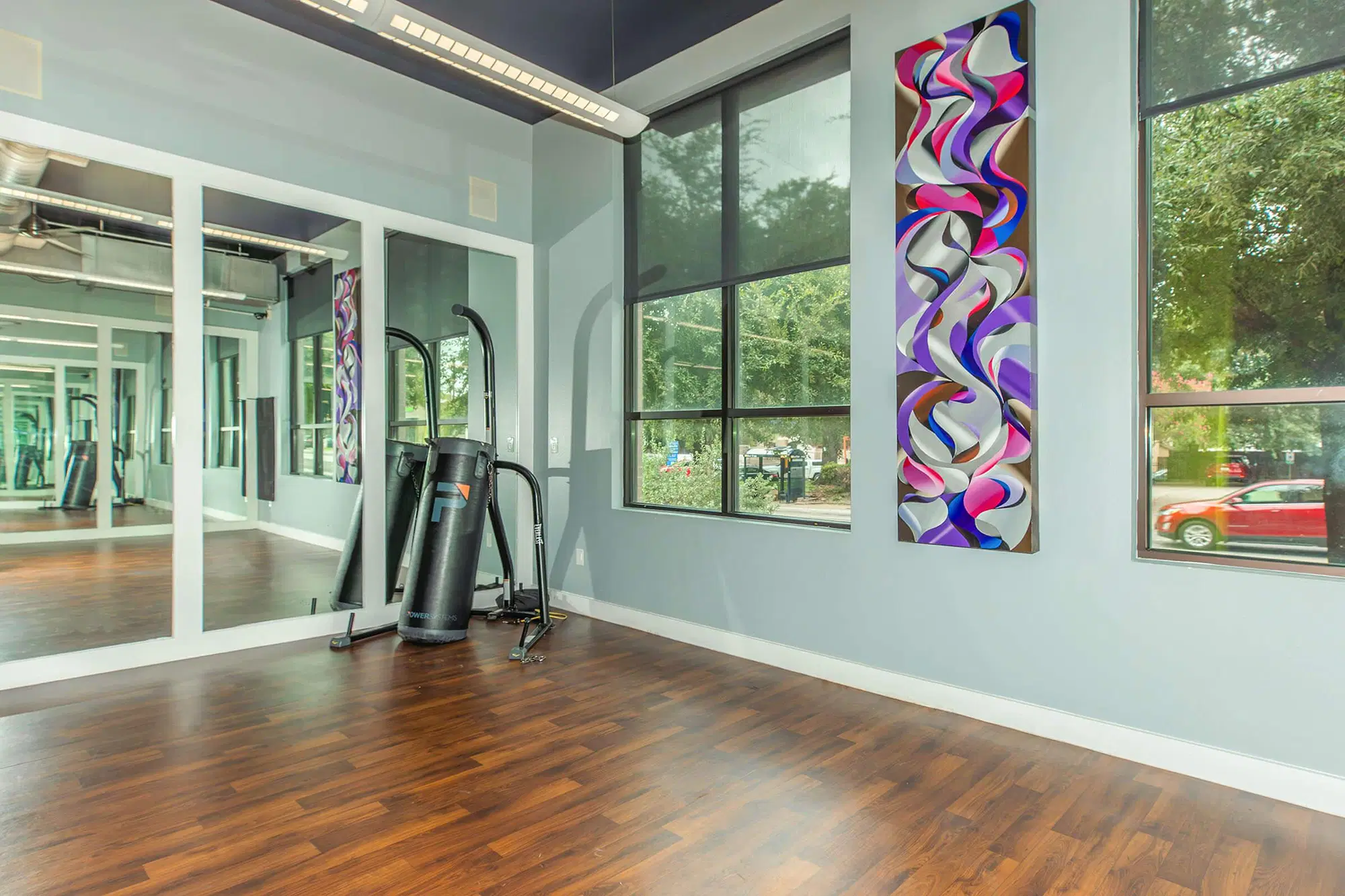 Park West, Dallas – Amenities