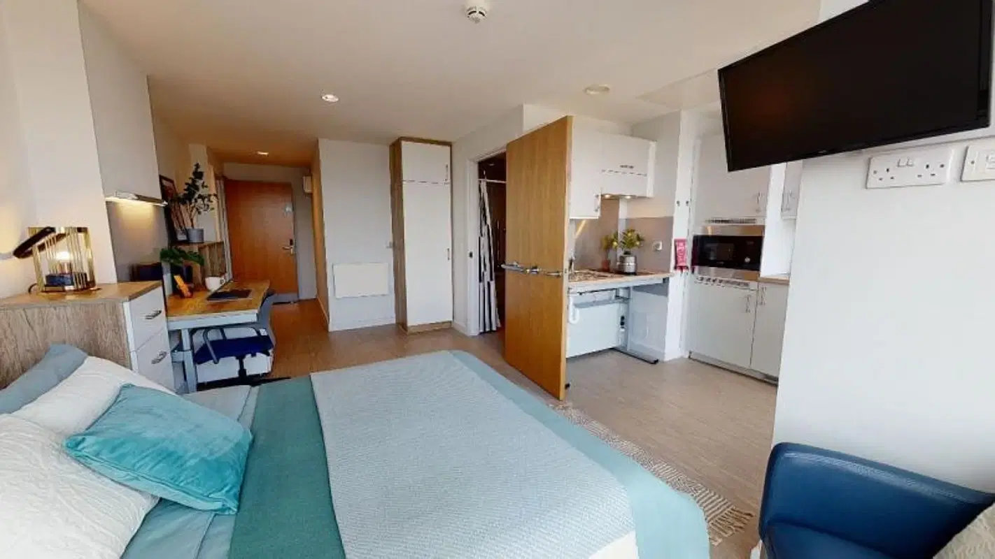iQ Elgin Place, Glasgow – Platinum Studio Plus