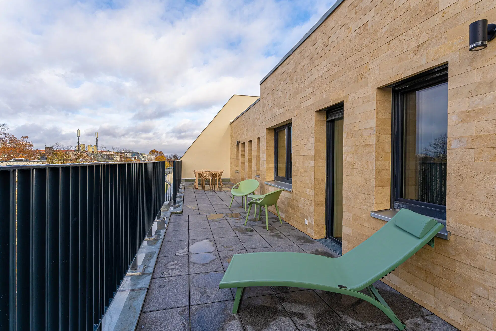 Hohenzollerndamm 58, Berlin – Amenities