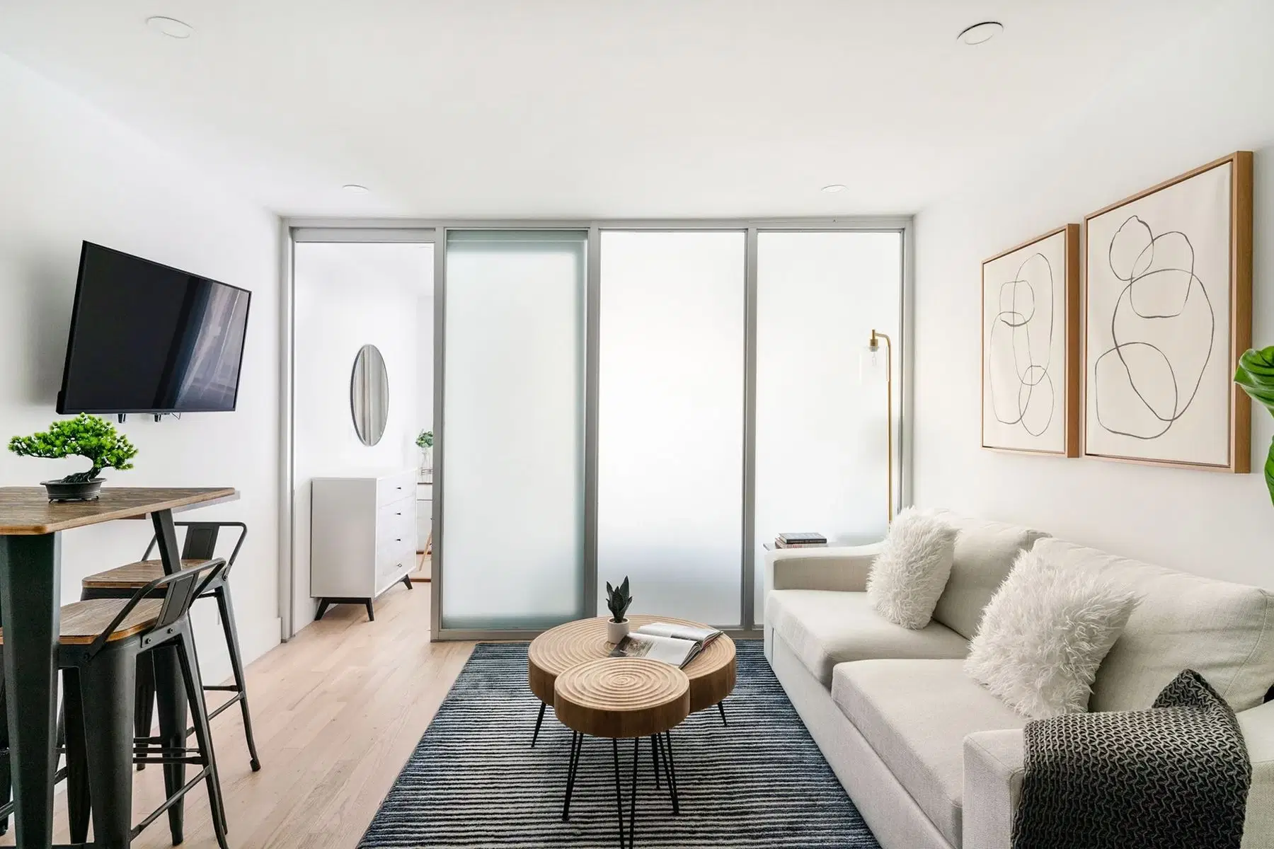 Urban 75, New York – Common Area