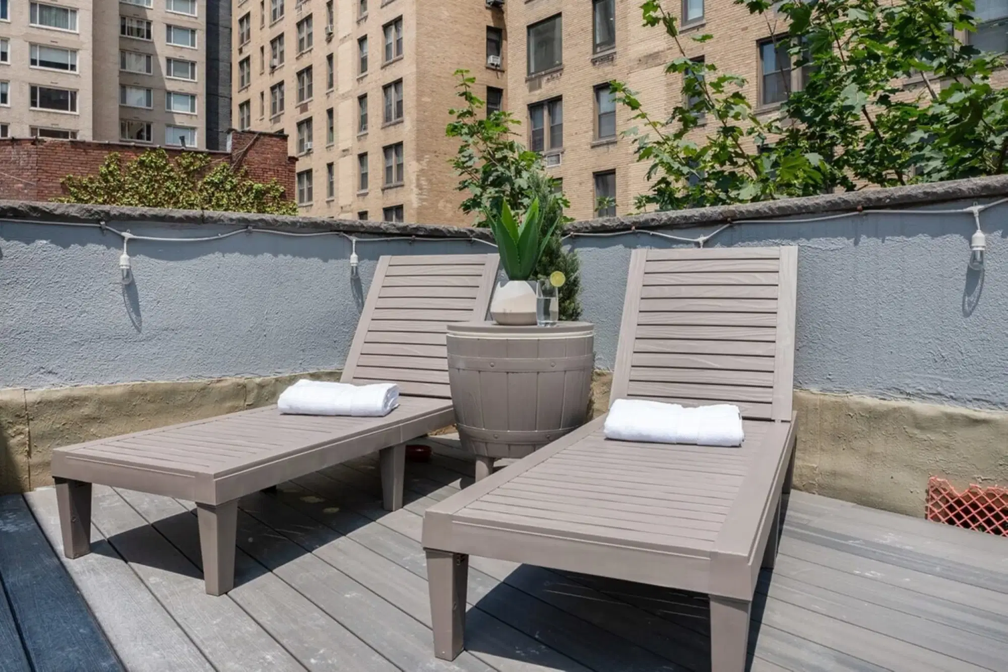 Urban 78, New York – Exterior
