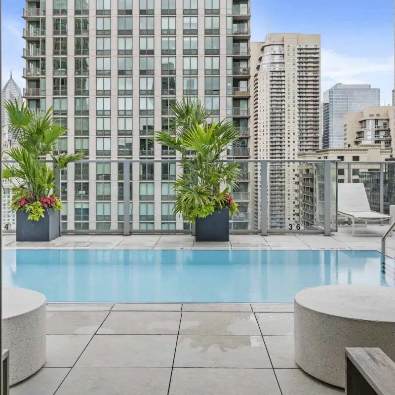 The Residences At 8 E Huron, Chicago – Amenities