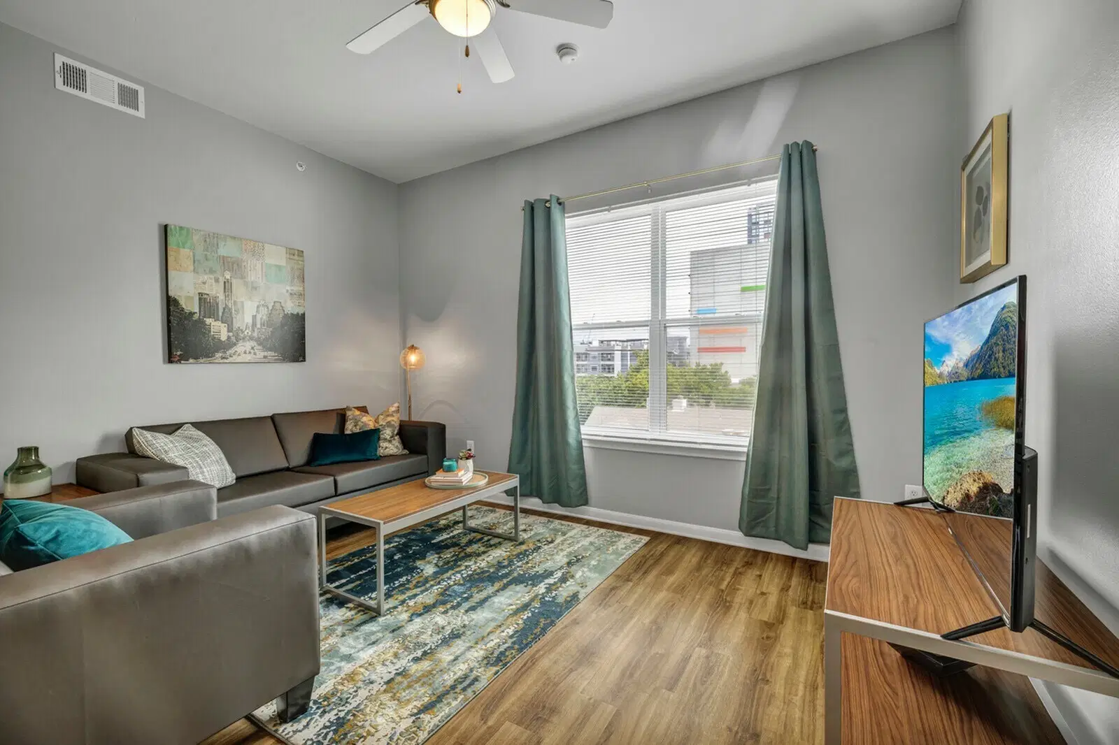 Grayson House, Austin – Common Area