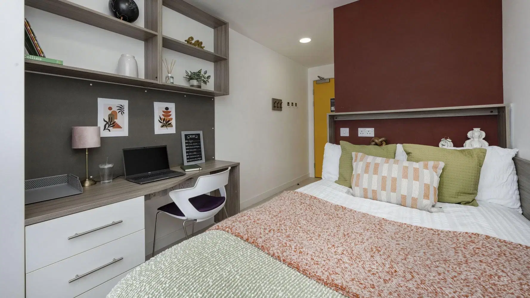 Foundry Courtyard, Glasgow – Gold Ensuite