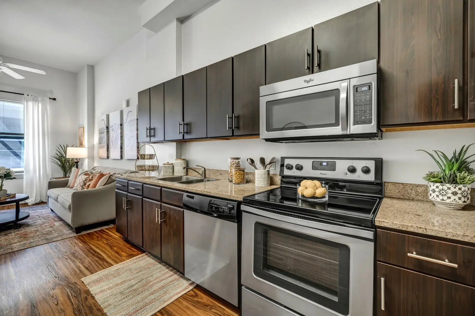 Twenty Two 15, Austin – Kitchen