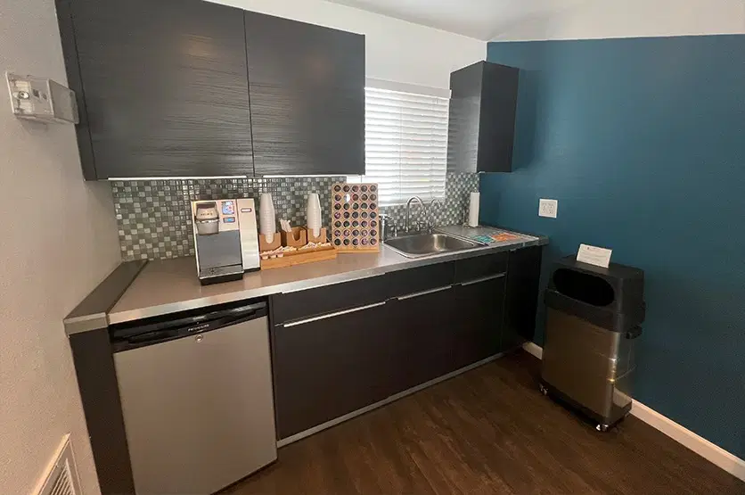 University Pointe, Tempe – Kitchen