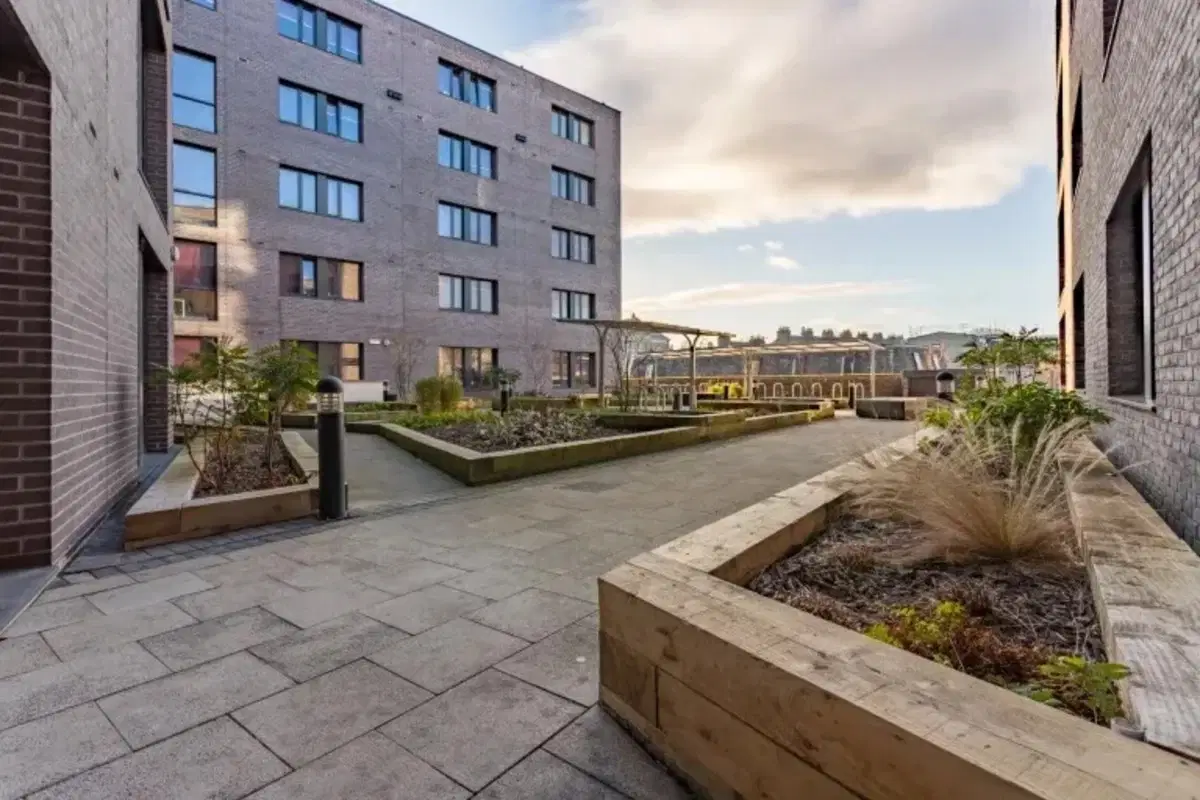 Powis Place, Aberdeen – Exterior