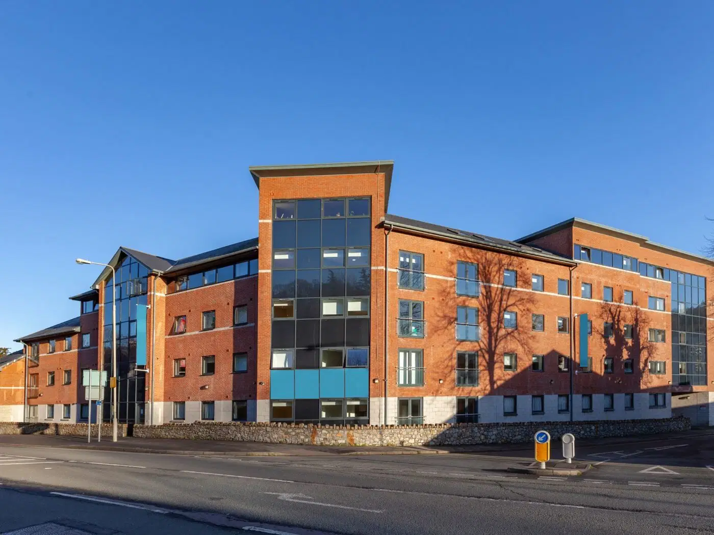Llys Y Deon, Bangor – Exterior