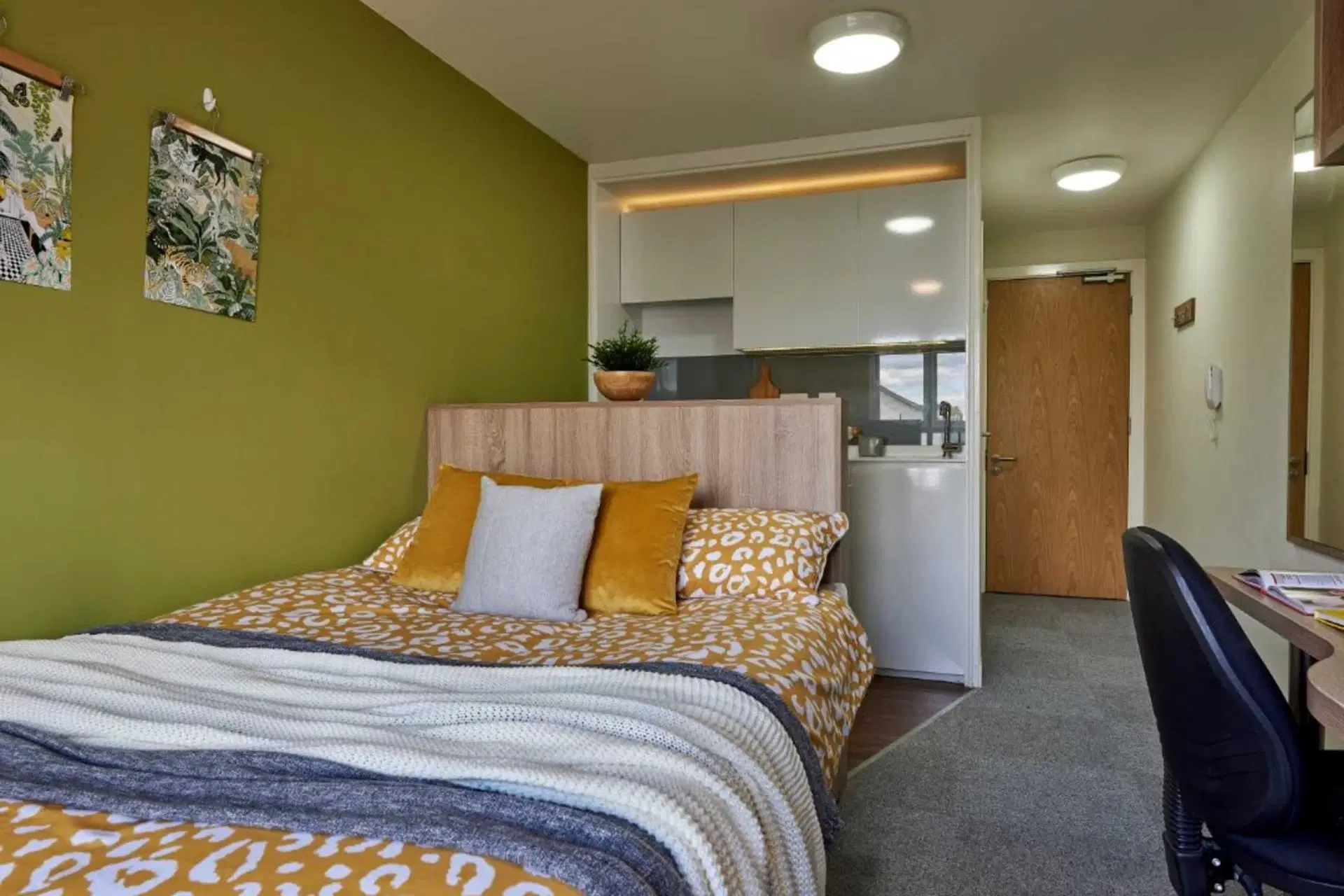 Selly Oak Court, Birmingham – Standard Studio