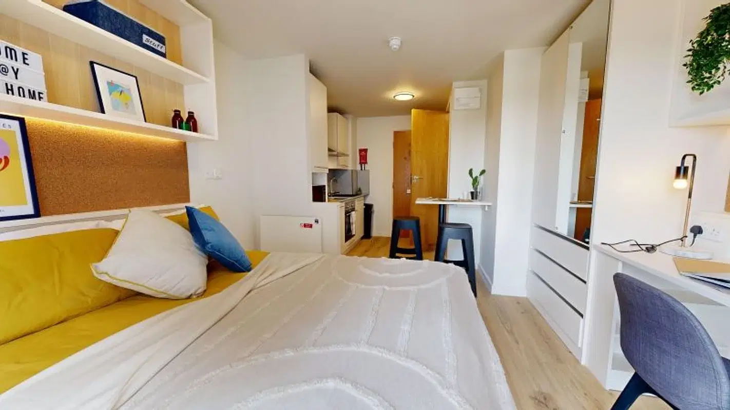 iQ Bristol, Bristol – Silver Studio