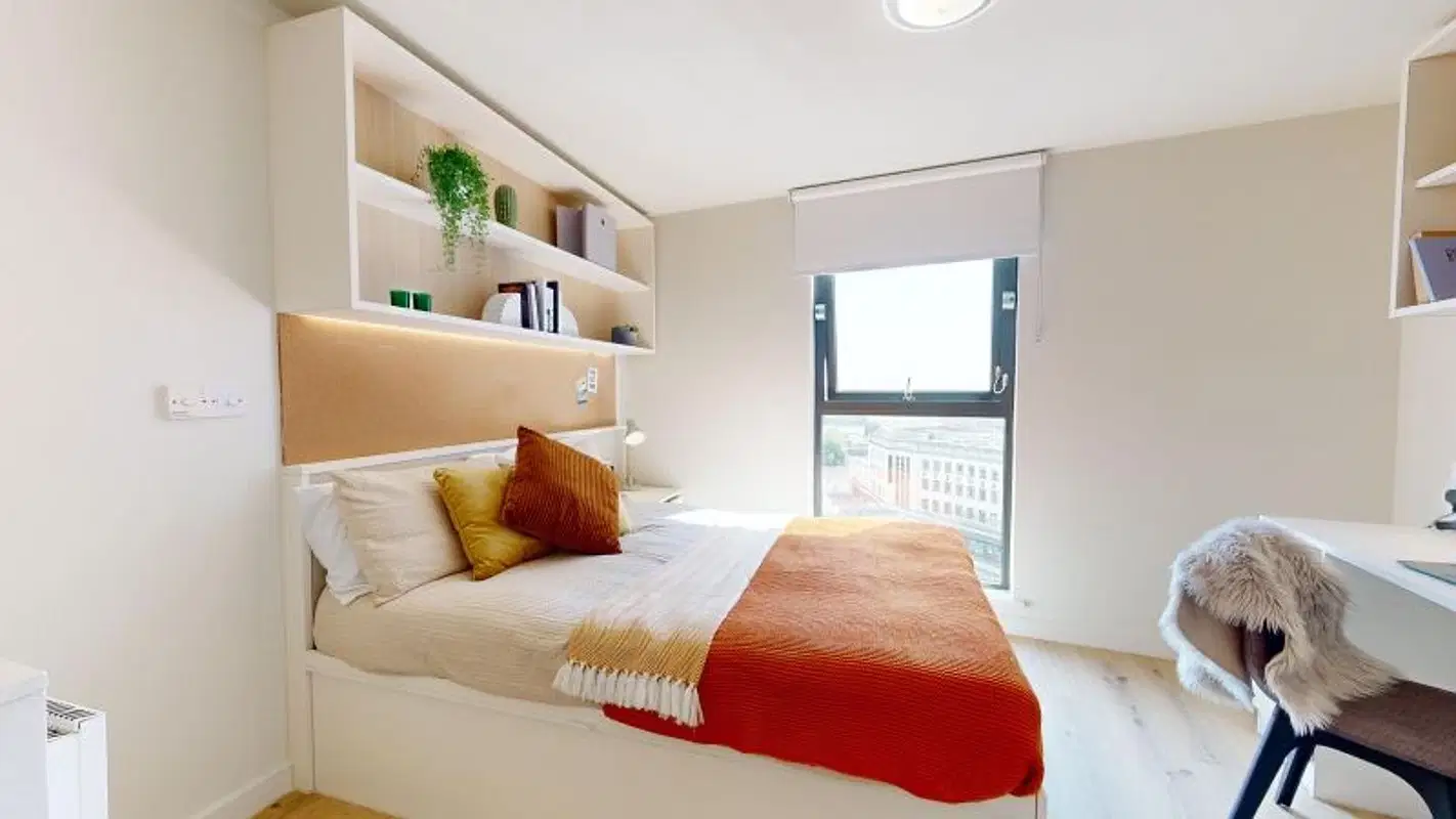 iQ Bristol, Bristol – Gold Studio