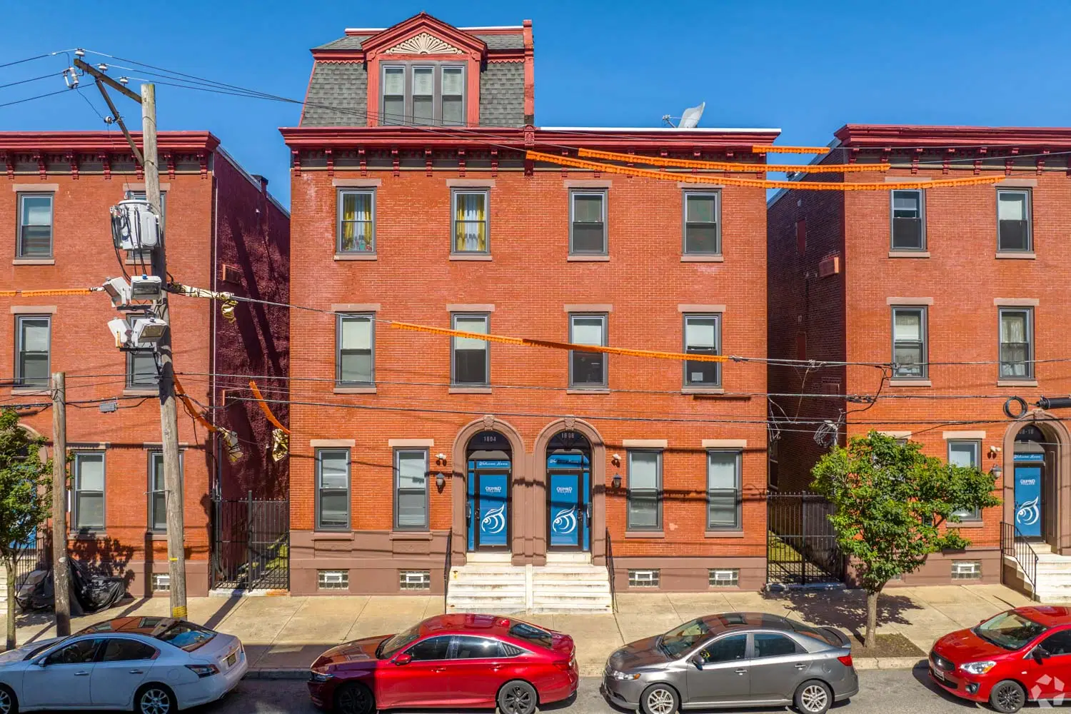 Oxford Village, Philadelphia – Exterior