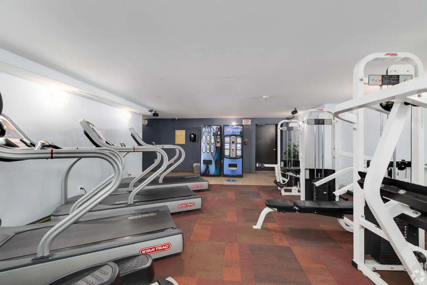 Oxford Village, Philadelphia – Amenities