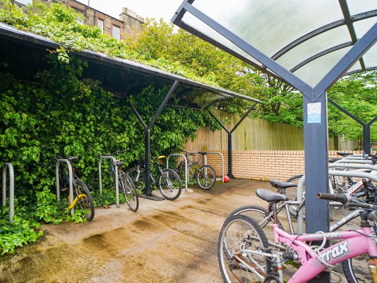 Beaverbank Place, Edinburgh – Amenities
