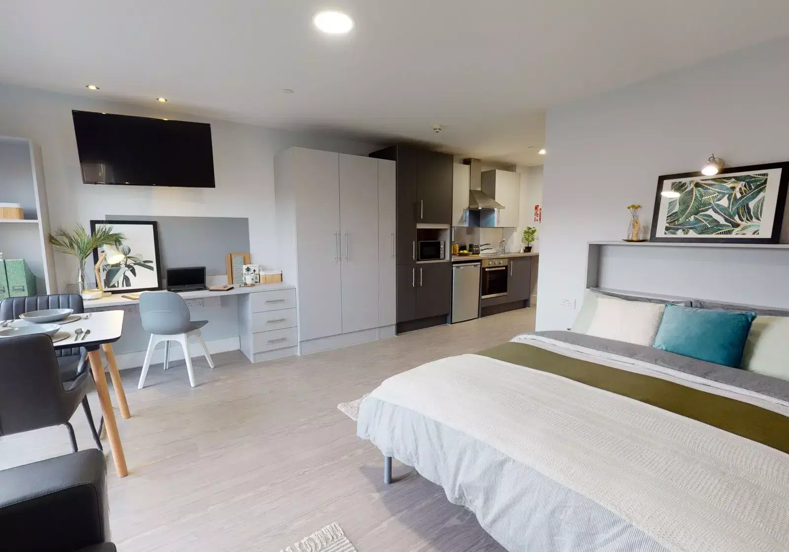 iQ Grove, Edinburgh – Platinum Studio