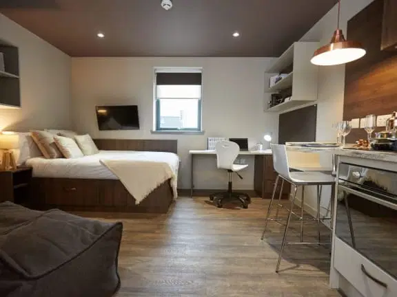 Woodside House, Glasgow – Premier Plus Studio