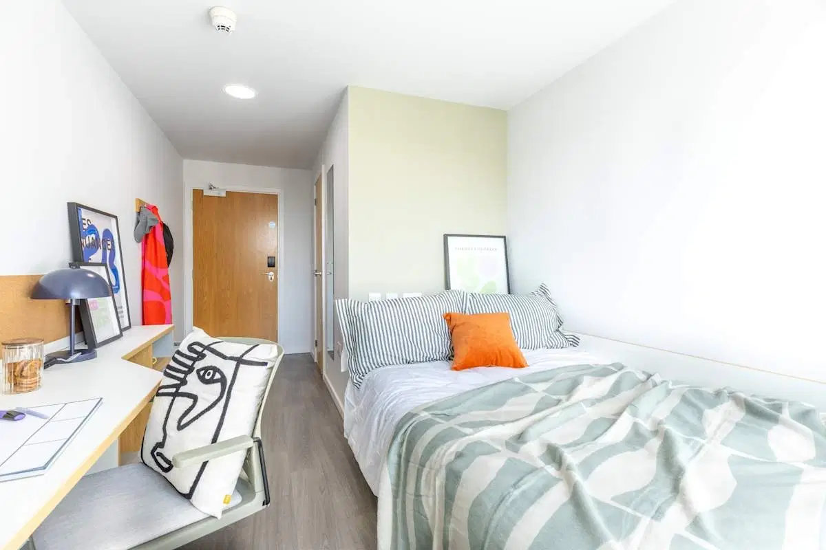 Dunaskin Mill, Glasgow – Gold En Suite