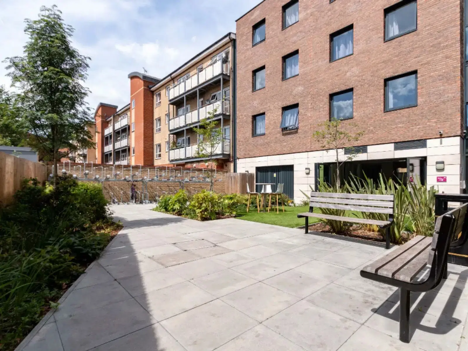 AXO Kingston, Kingston Upon Thames – Exterior