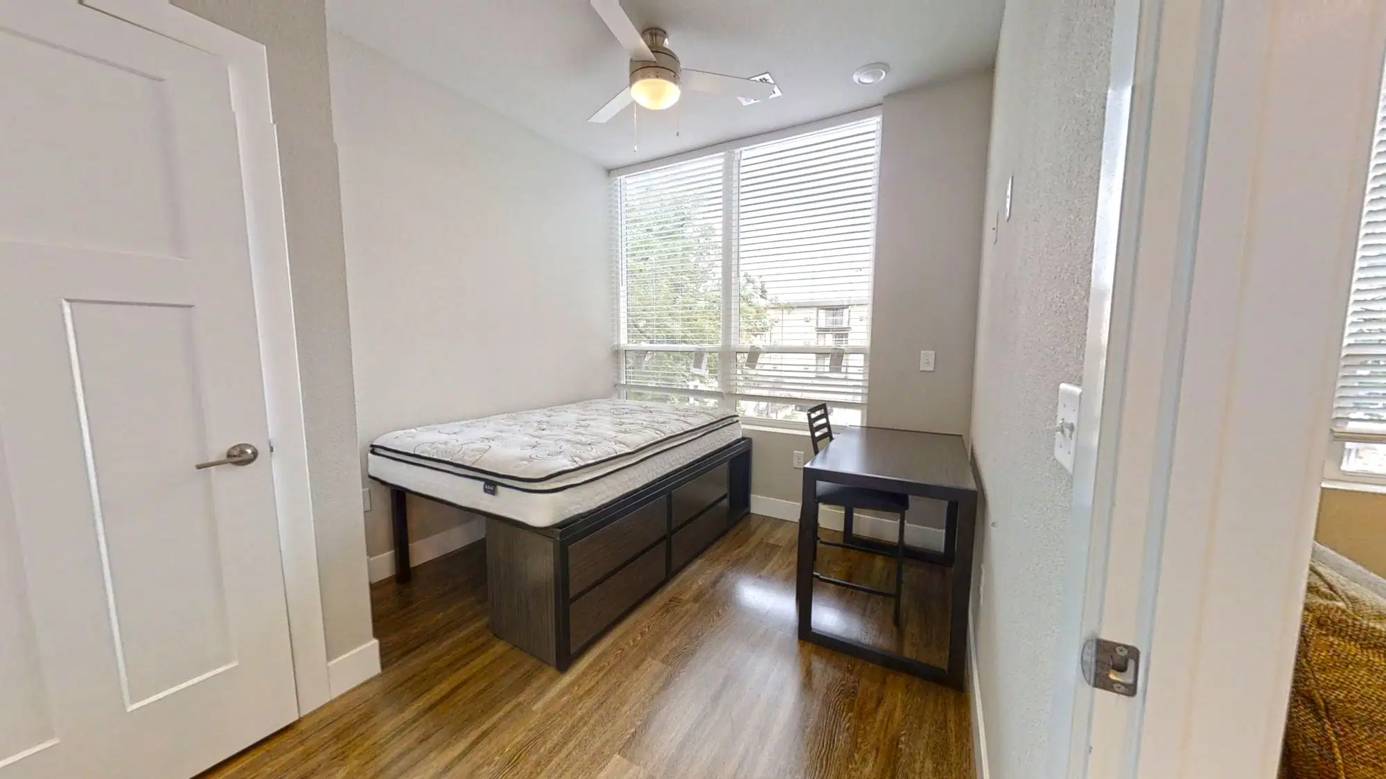 103 E Healey St, Champaign – 2 Bedroom 2 Bathroom