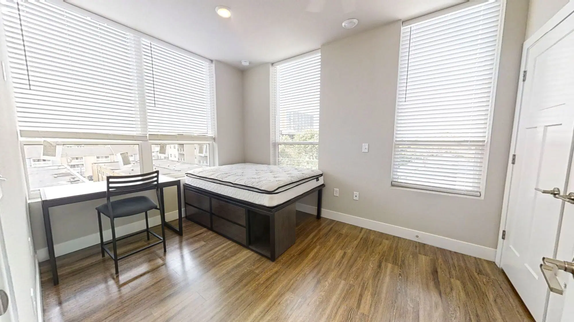 103 E Healey St, Champaign – 1 Bedroom 1 Bathroom
