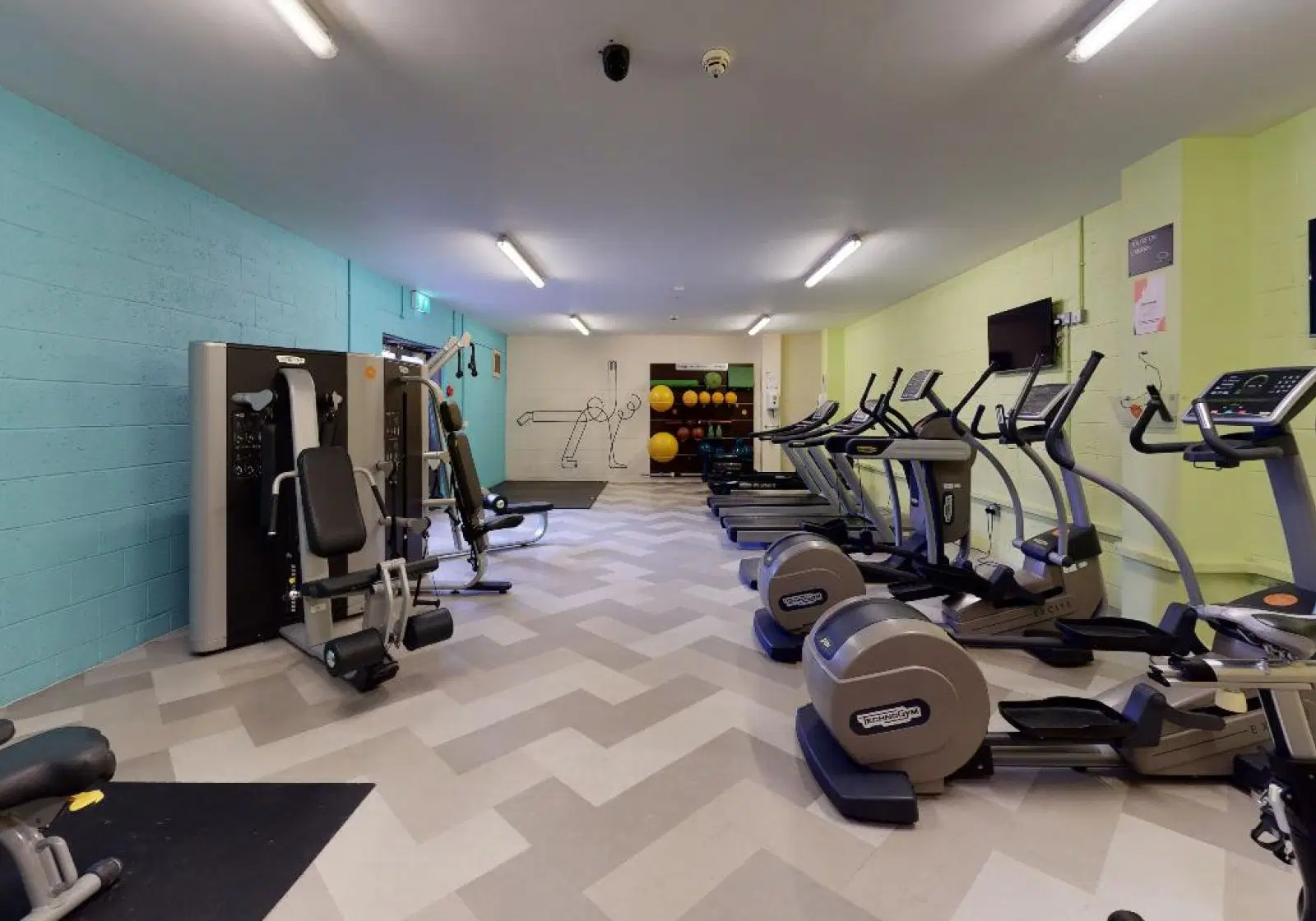 iQ Leeds, Leeds – Amenities