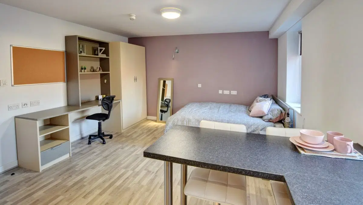 Trinity Hall, Leeds – Studio Premium