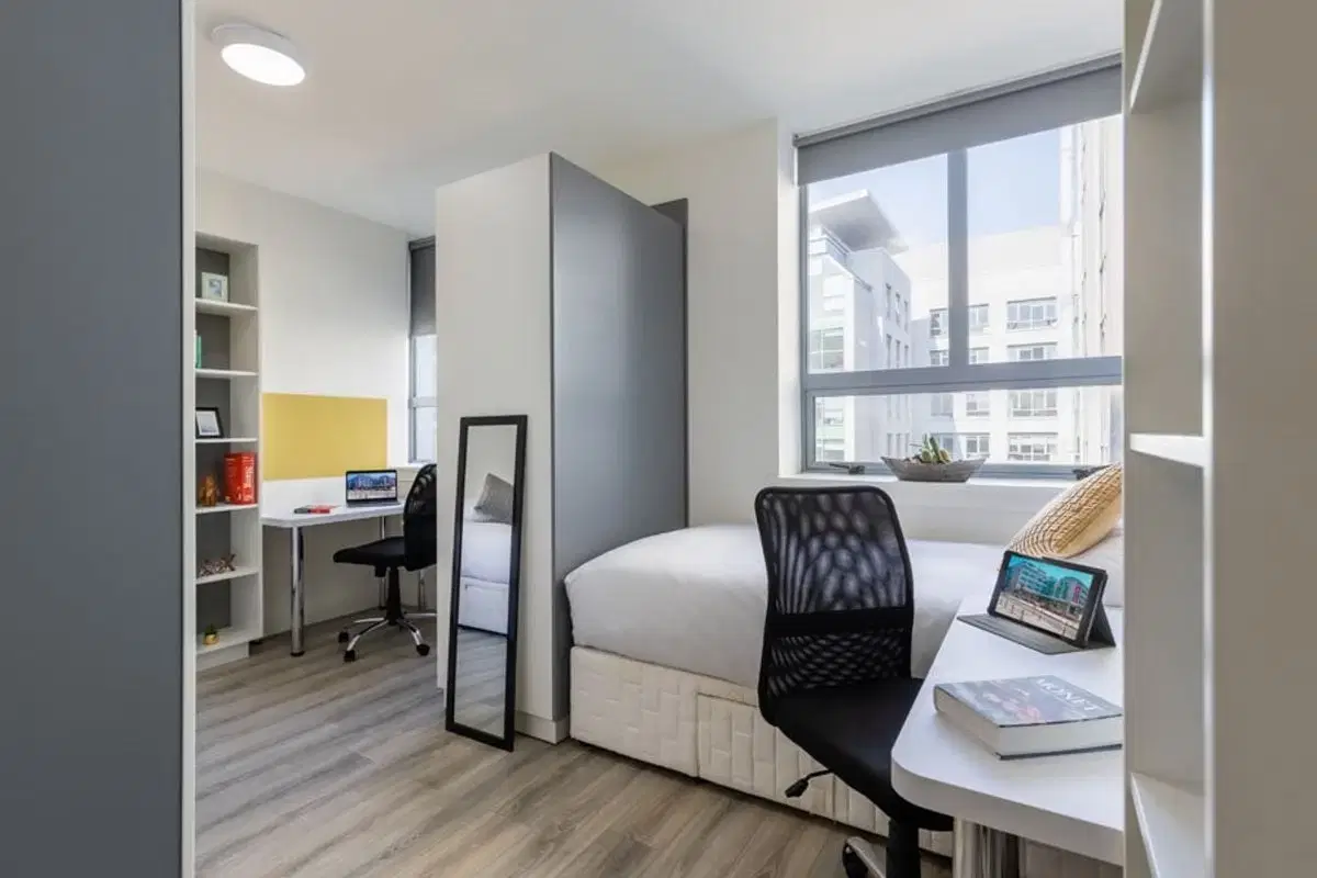 Mayor Square, Dublin – Twin En-Suite