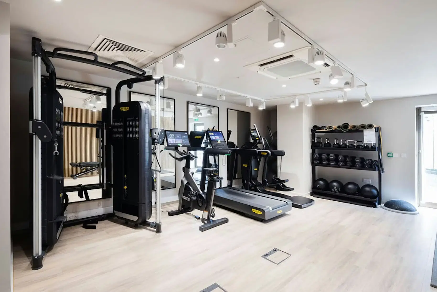 Byrom Point, Liverpool – Amenities