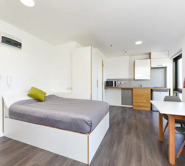 Byrom Point, Liverpool – Studio Silver