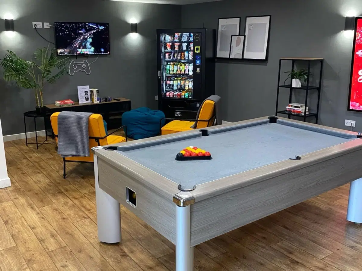 Europa, Liverpool – Amenities