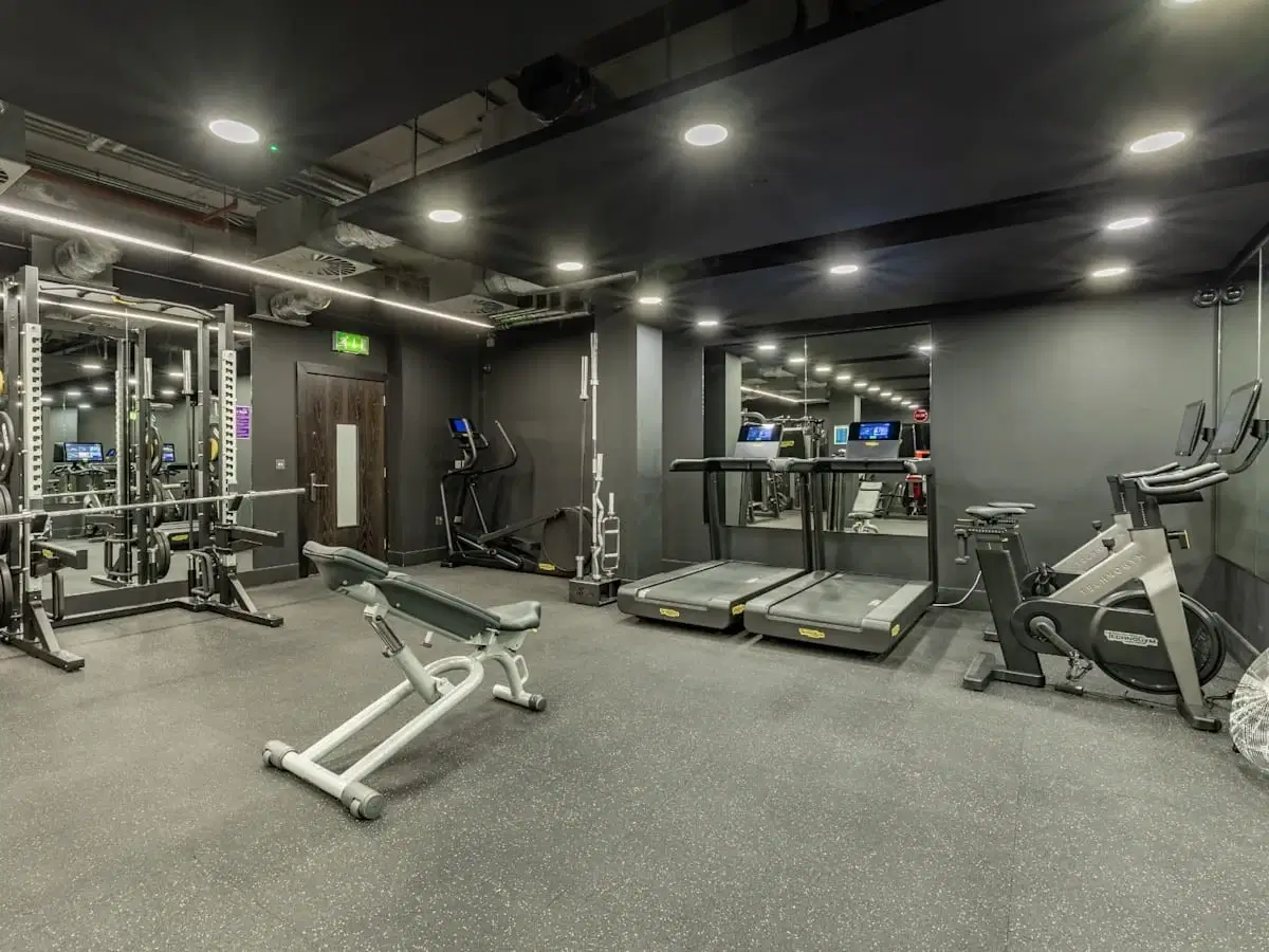 Spring Mews, London – Amenities