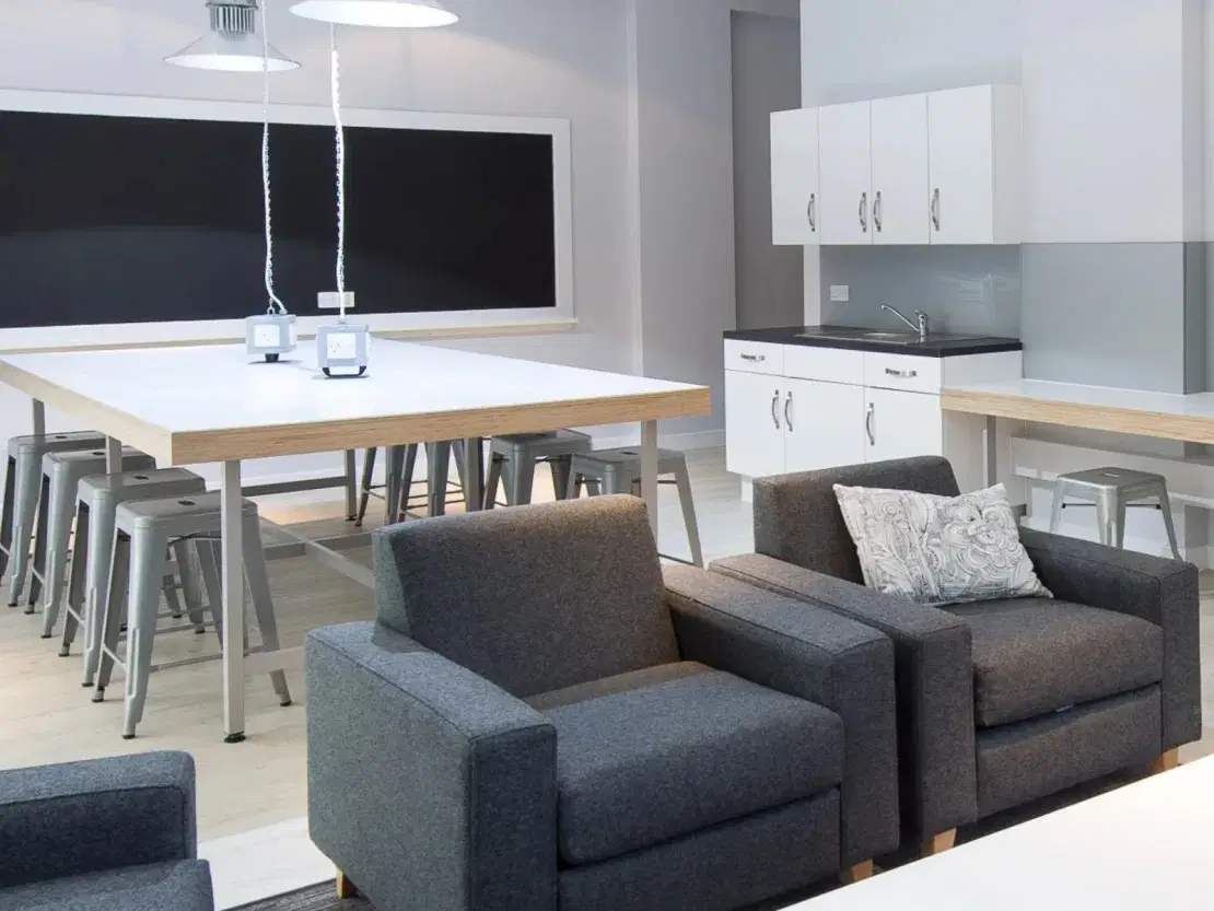 Glassyard Building, London – Common Area
