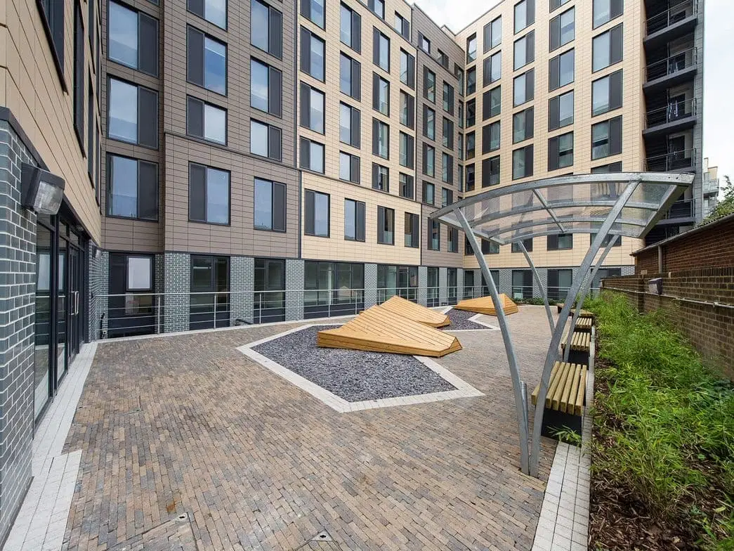 Glassyard Building, London – Amenities