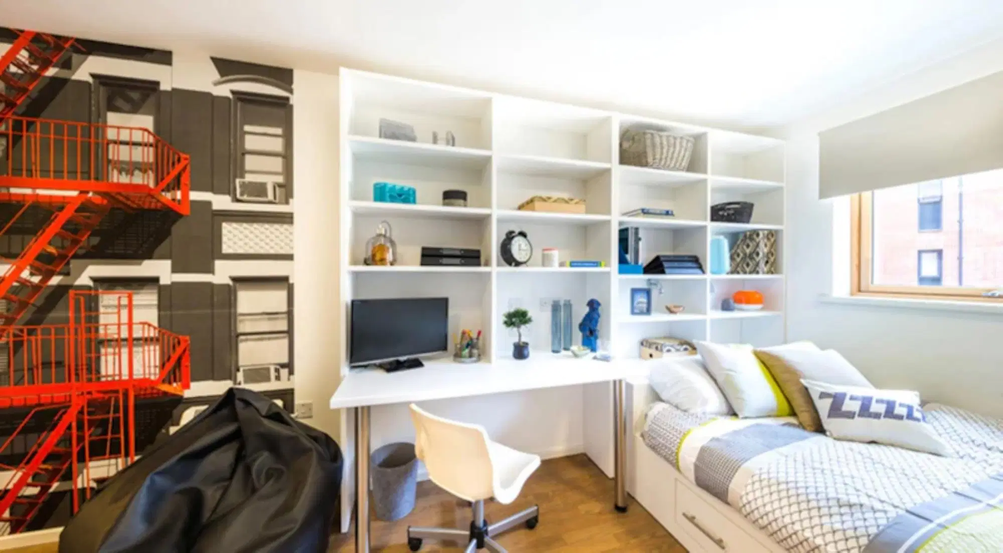 Academic House, London – Gold Ensuite