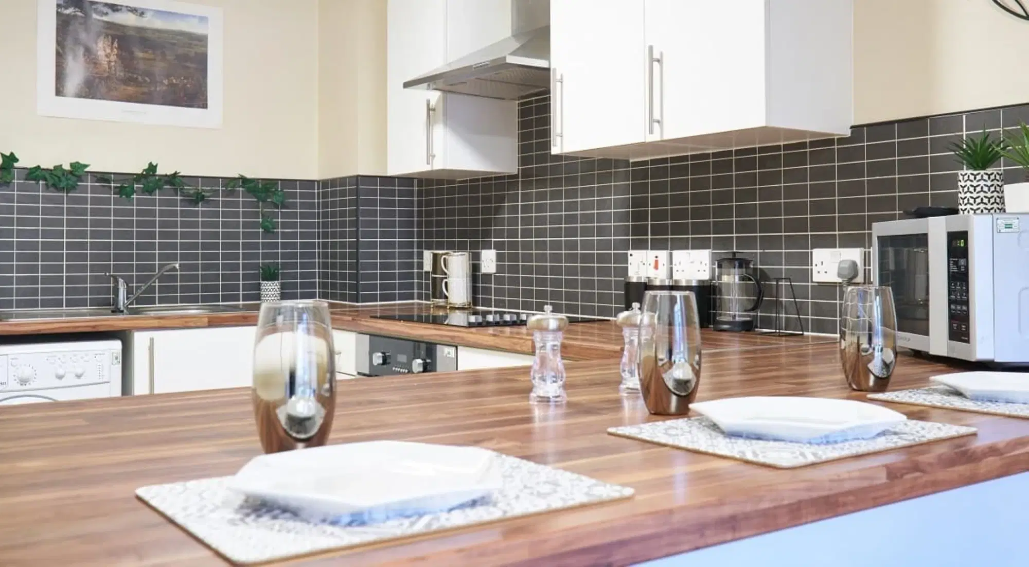 Oxney House & Gardens, Manchester – Amenities